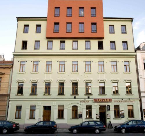 Hotel Satyam Brno Buitenkant foto