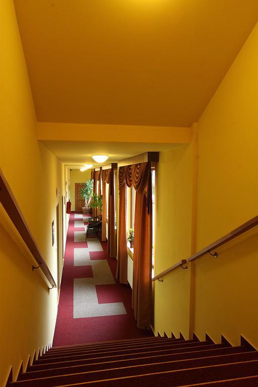Hotel Satyam Brno Buitenkant foto